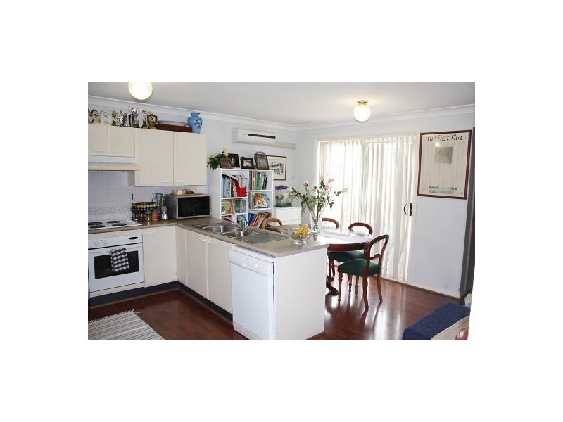 2/22 Melbourne Street, East Gosford NSW 2250