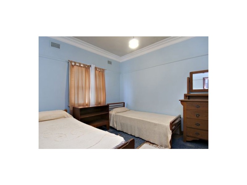 38 Wattle Street, East Gosford NSW 2250