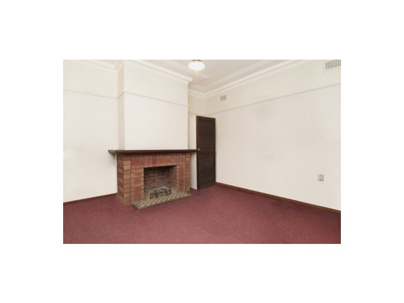 38 Wattle Street, East Gosford NSW 2250