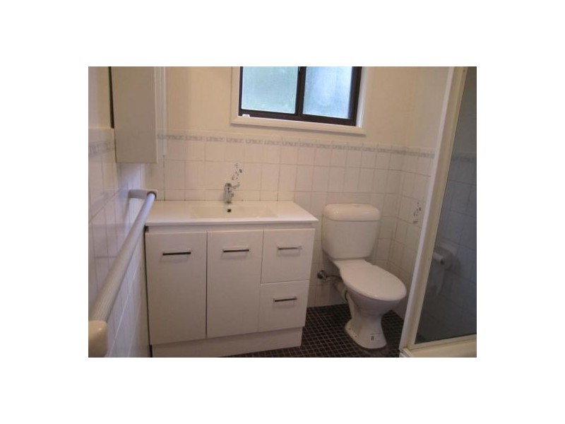 32 Girraween Street, Erina NSW 2250