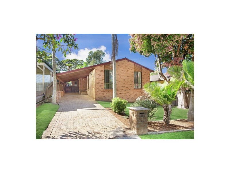 38 Clarence Road, Springfield NSW 2250