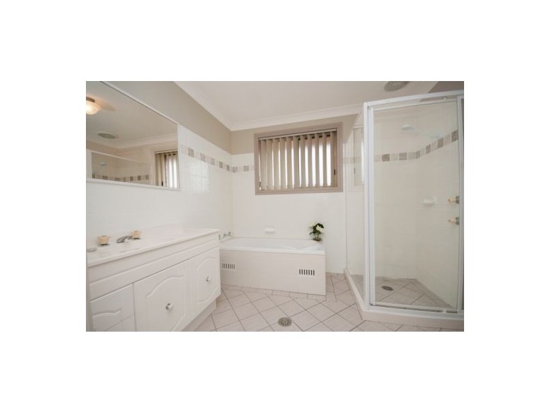 2/53 Russell Street, East Gosford NSW 2250