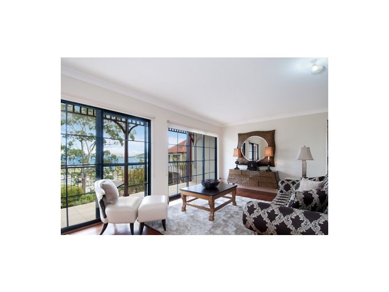 6/4 Broadview Avenue, Gosford NSW 2250