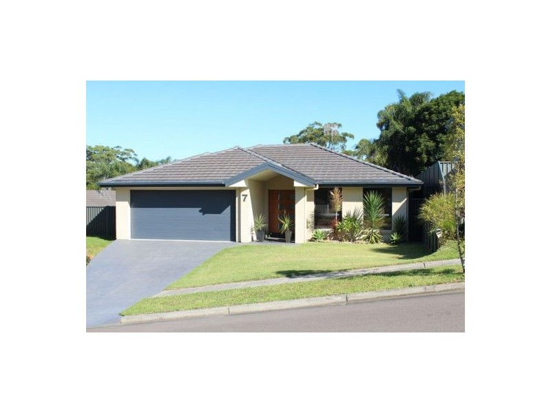 7 Cobbedah Drive, Springfield NSW 2250