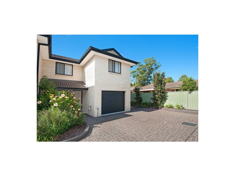 15/297a Henry Parry Drive, Wyoming NSW 2250