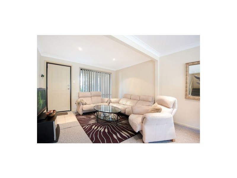 15/297a Henry Parry Drive, Wyoming NSW 2250