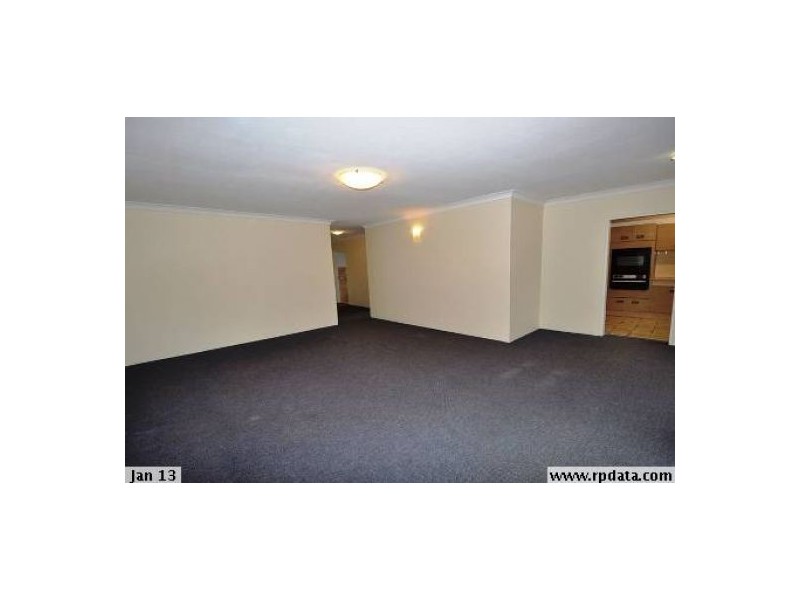 8/84 Henry Parry Dr, Gosford NSW 2250