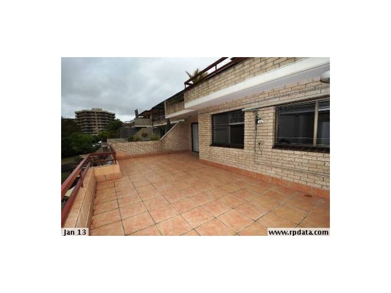 8/84 Henry Parry Dr, Gosford NSW 2250