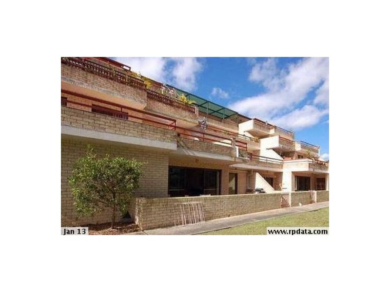 8/84 Henry Parry Dr, Gosford NSW 2250