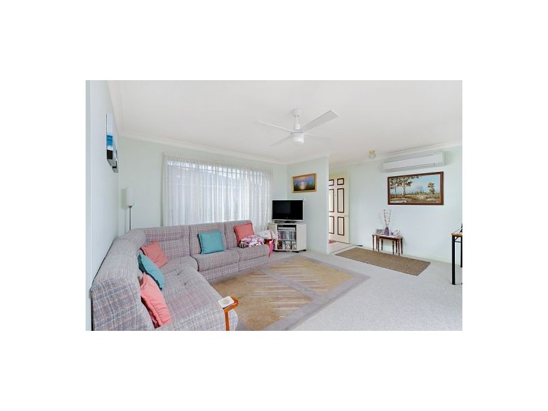 4/293 Henry Parry Drive, Wyoming NSW 2250