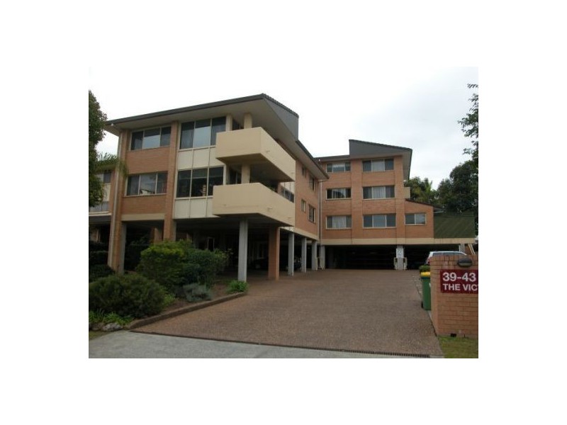 2/39 Melbourne Street, East Gosford NSW 2250