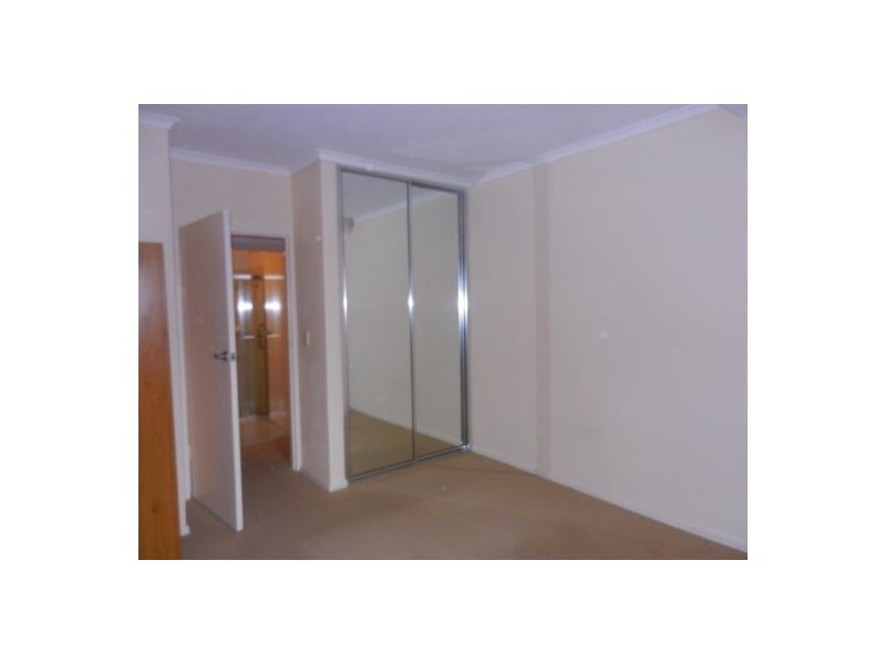 2/39 Melbourne Street, East Gosford NSW 2250