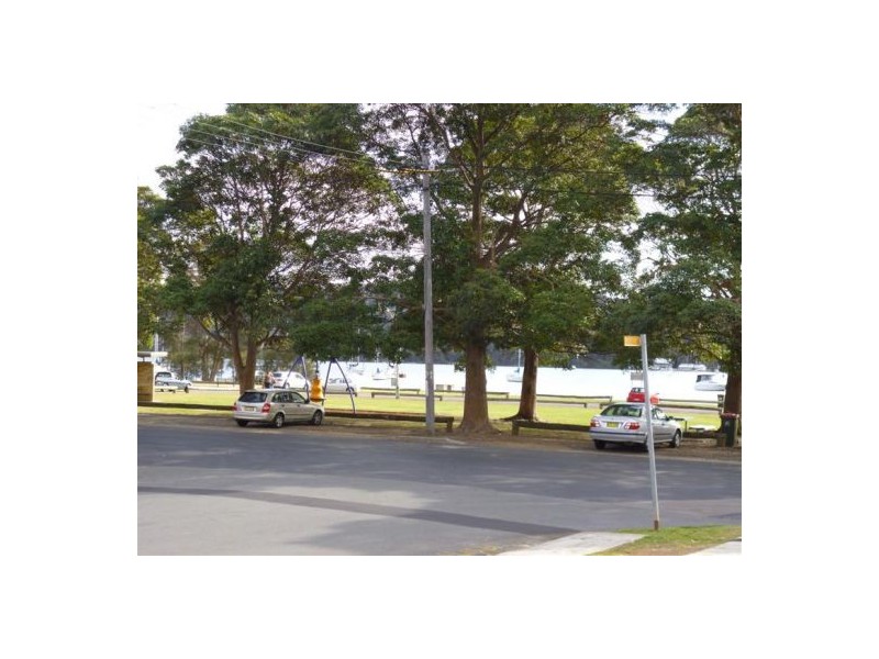 2/21 Masons Parade, Point Frederick NSW 2250