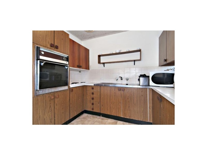 9/148 Albany Street, Point Frederick NSW 2250