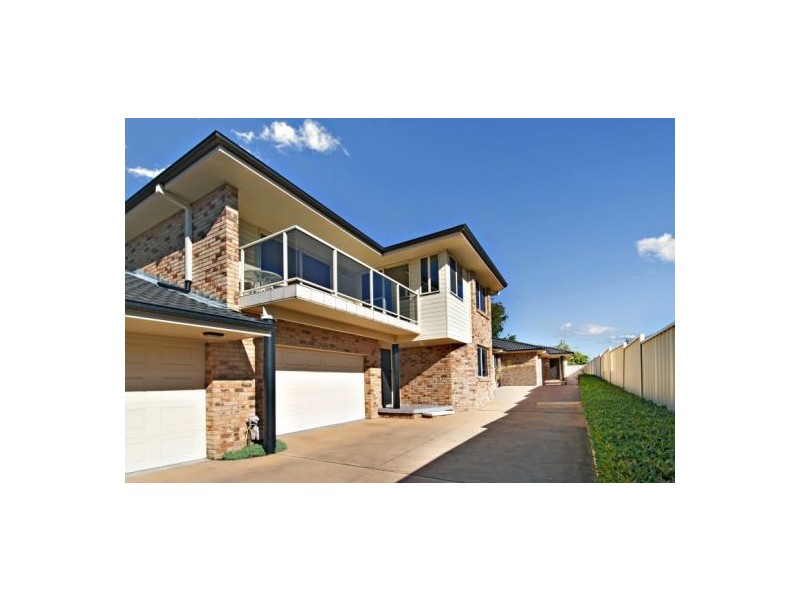 2/8 Victoria Street, East Gosford NSW 2250