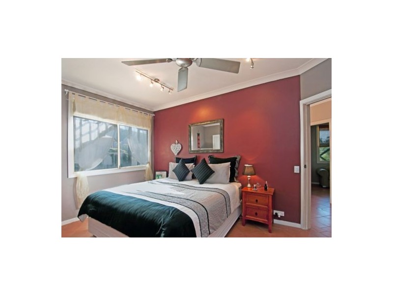 3 Stewart Brougham Close, Lisarow NSW 2250