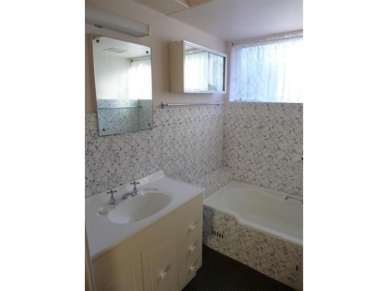 8/42 Frederick Street, Point Frederick NSW 2250