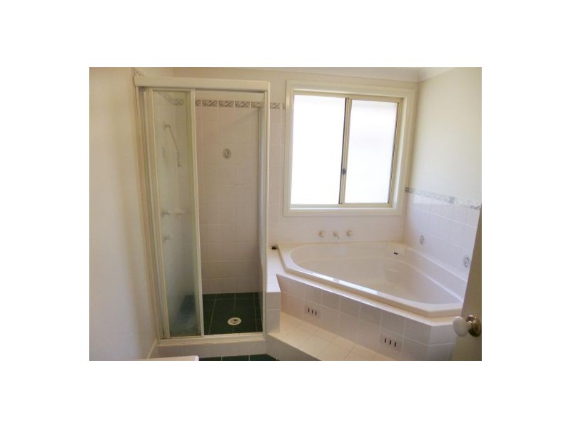 1&2/46 Greenvale Road, Green Point NSW 2251