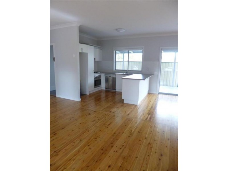 34 Narrawa Ave, Erina NSW 2250