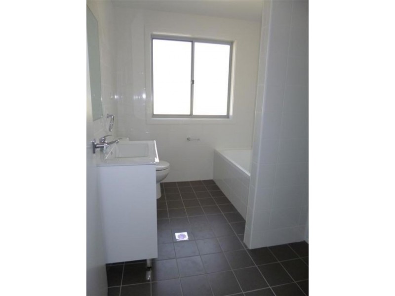 34 Narrawa Ave, Erina NSW 2250