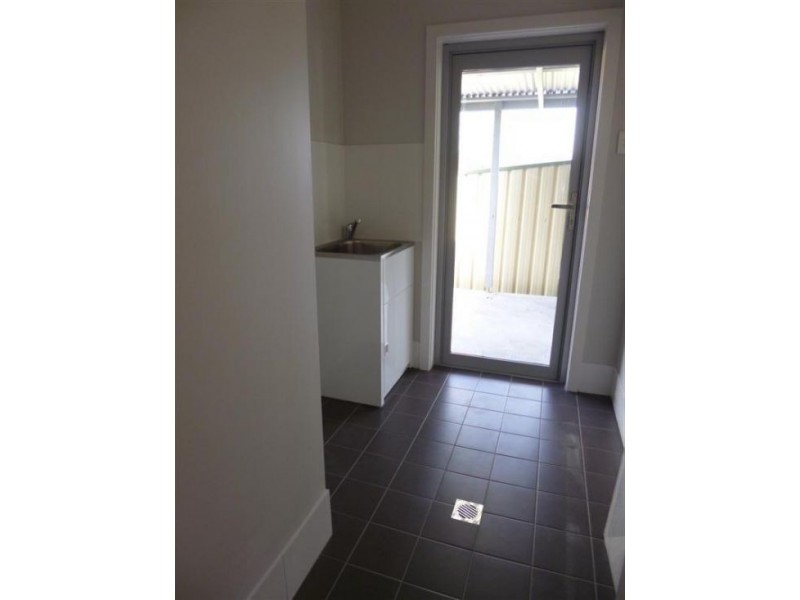 34 Narrawa Ave, Erina NSW 2250