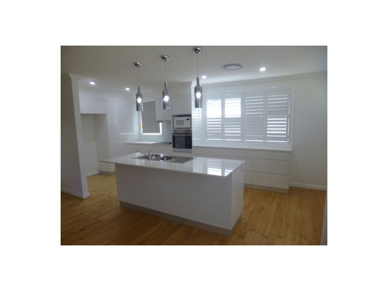 12 Maitland Road, East Gosford NSW 2250