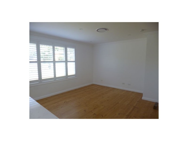 12 Maitland Road, East Gosford NSW 2250