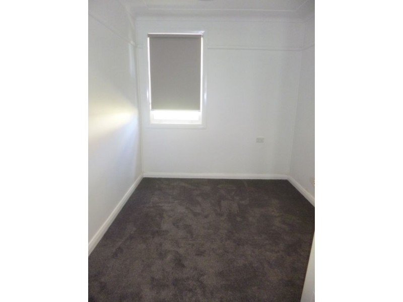 12 Maitland Road, East Gosford NSW 2250