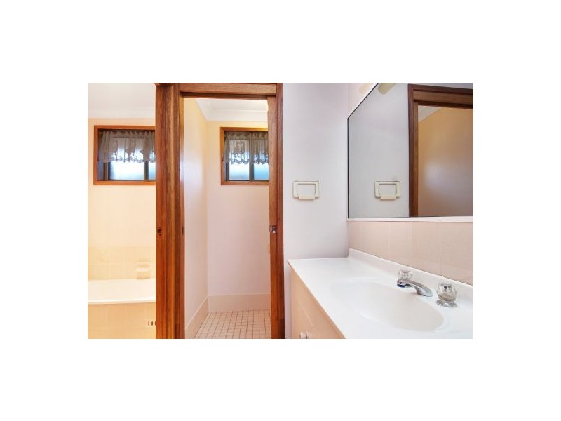 25 Coachwood Drive, Ourimbah NSW 2258