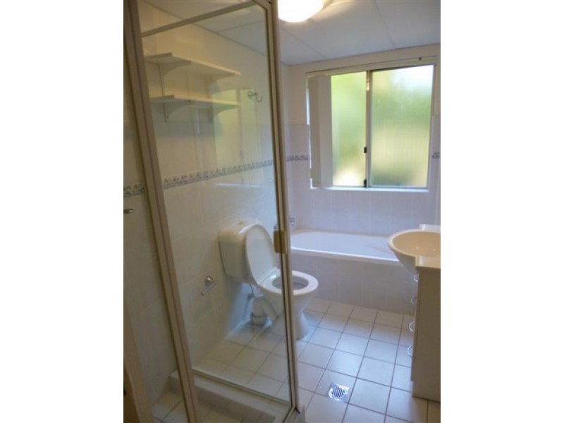 20/35 Central Coast Hwy, West Gosford NSW 2250