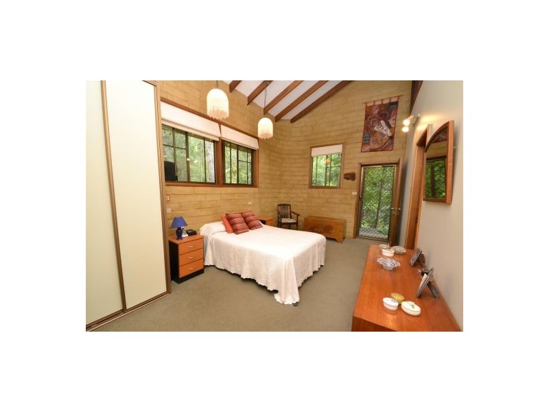 9 Riatta Street, Erina NSW 2250