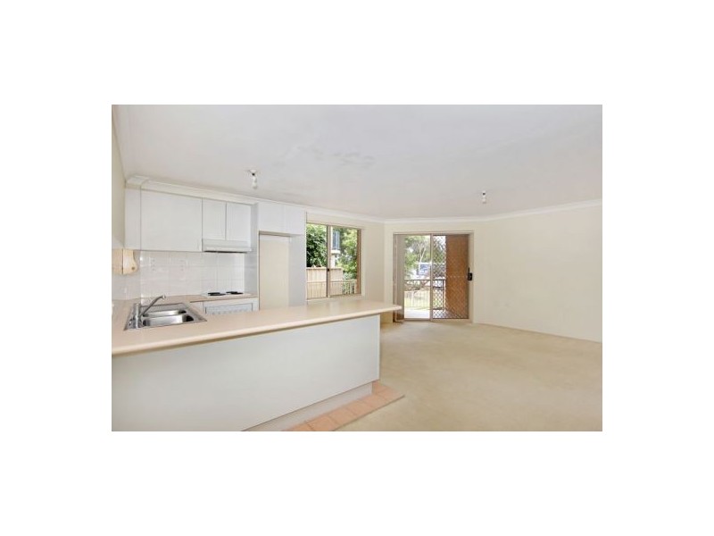 2/31 Central Coast Hwy, West Gosford NSW 2250