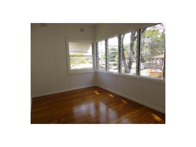 22 Barree Ave, Narara NSW 2250