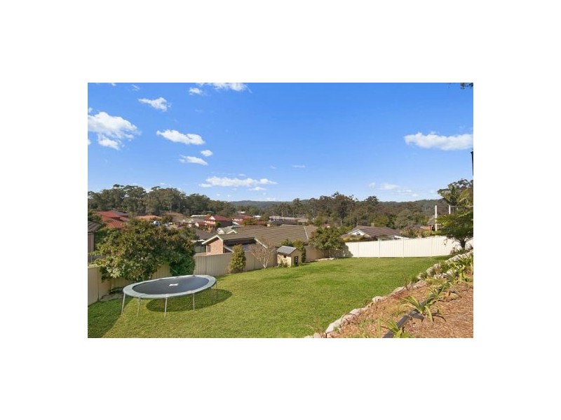 3 Stewart Brougham Close, Lisarow NSW 2250