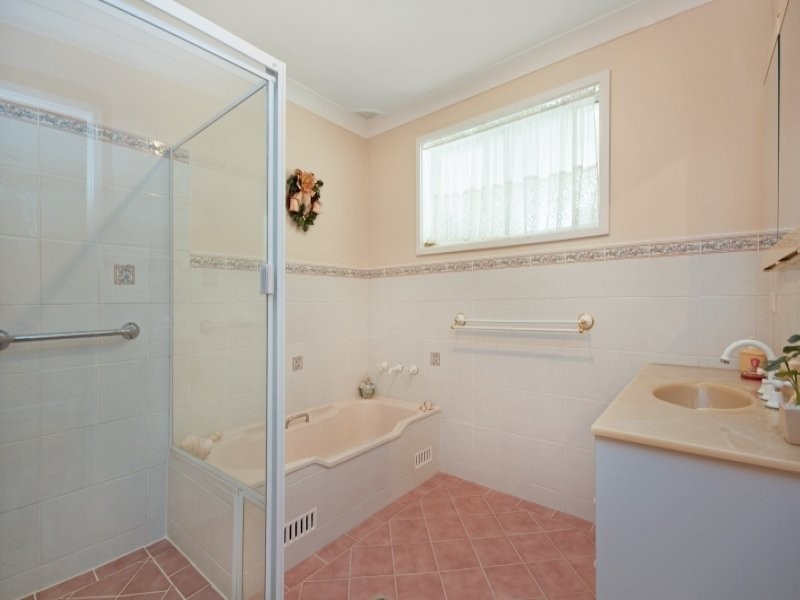 21 Lock Avenue, Springfield NSW 2250