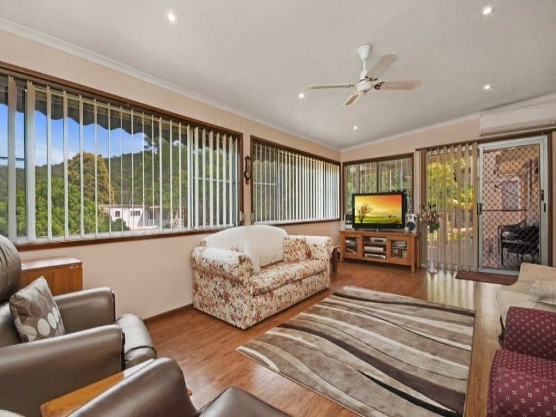 21 Lock Avenue, Springfield NSW 2250