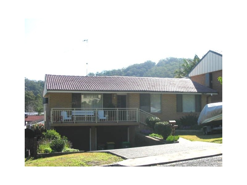 21 Lock Avenue, Springfield NSW 2250