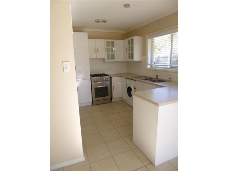 16 Chiltern Road, Erina NSW 2250