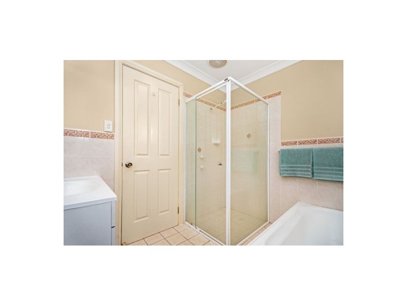 2/12 Kindarun Close, Niagara Park NSW 2250