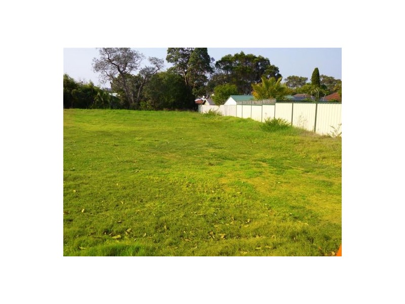 12a Harrison Street, Point Frederick NSW 2250