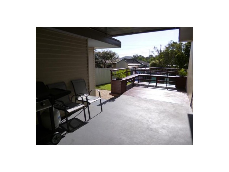 58 Orange Parade, Wyoming NSW 2250