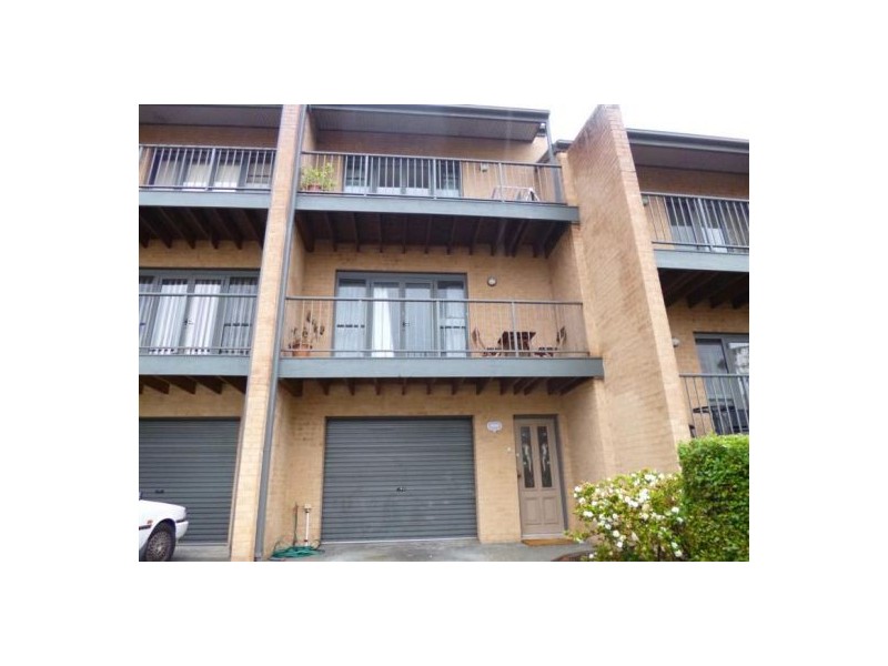 6/61 Beane Street, Gosford NSW 2250