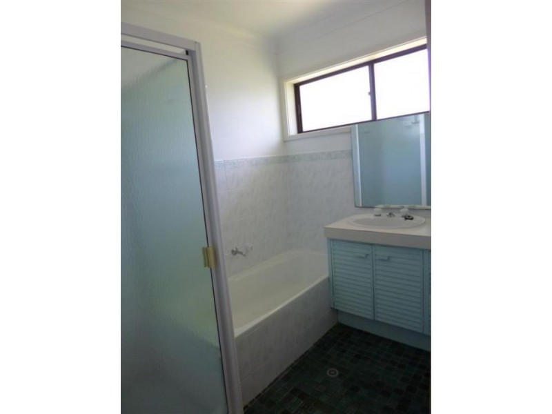 14 Macgregor Street, Wyoming NSW 2250