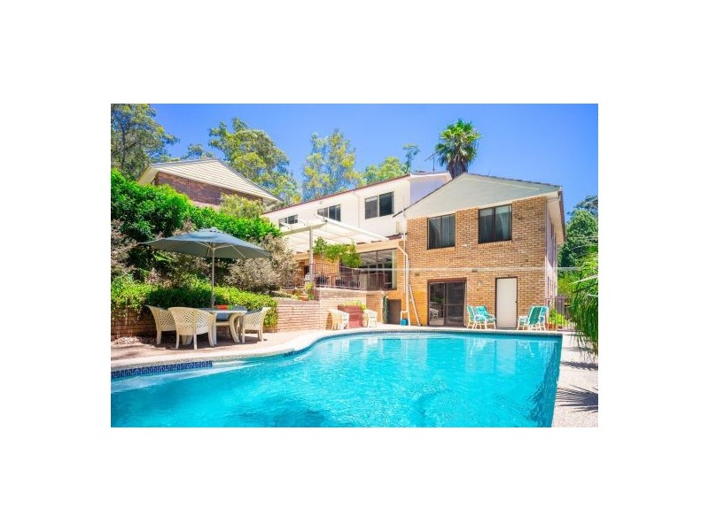 17 Calantha Drive, Wyoming NSW 2250