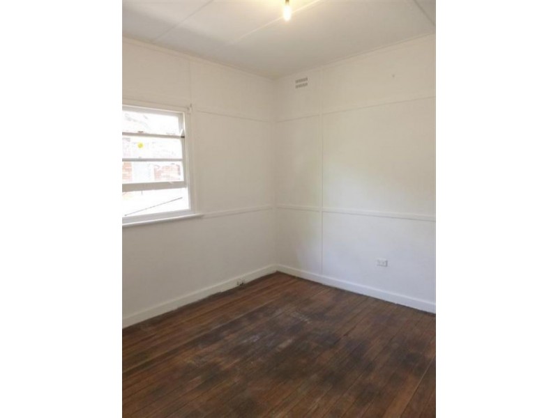 7 Range Road, North Gosford NSW 2250