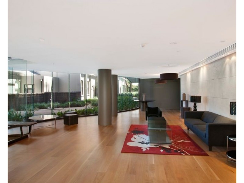 403/55 Queens Road, Melbourne VIC 3004