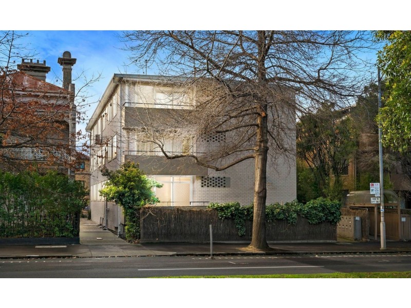 3/126 Albert Street, East Melbourne VIC 3002