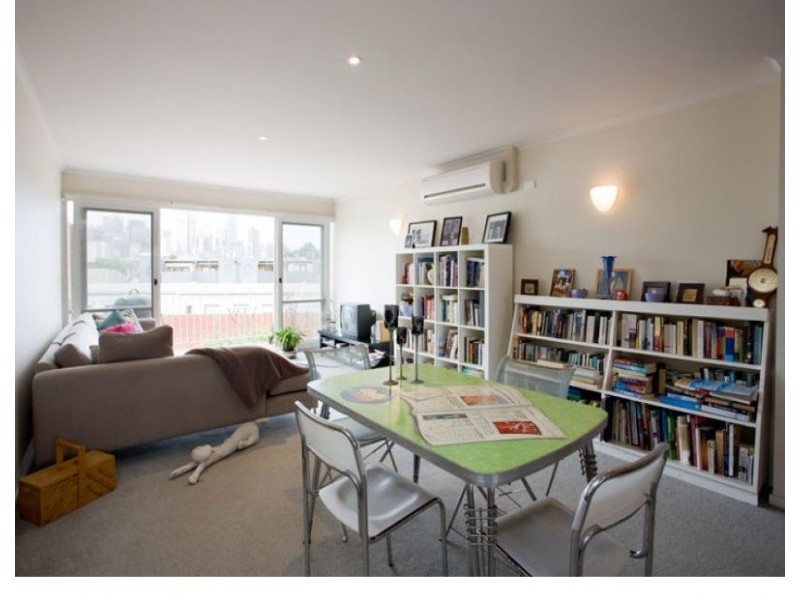 2/4 Abbotsford Street, West Melbourne VIC 3003