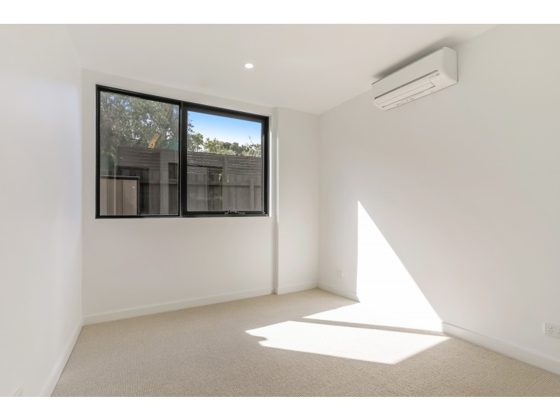 5/2 Denman Avenue, St Kilda East VIC 3183