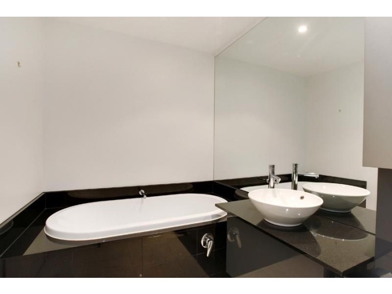 3301/7 Riverside Quay, Southbank VIC 3006